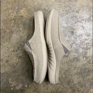 Gecko Man Walk Hero Canvas Slipper